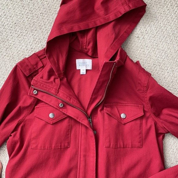 Great quality Red coat - Picture 5 of 8